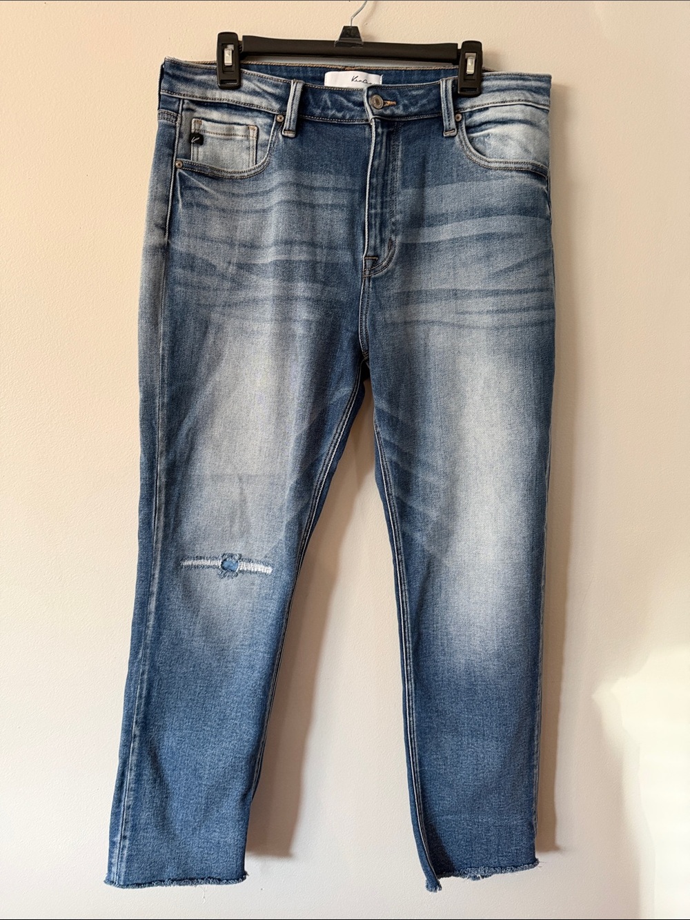 KanCan LA Cuffed Boyfriend Distressed women’s Med-Light Blue Washed Jeans Zip